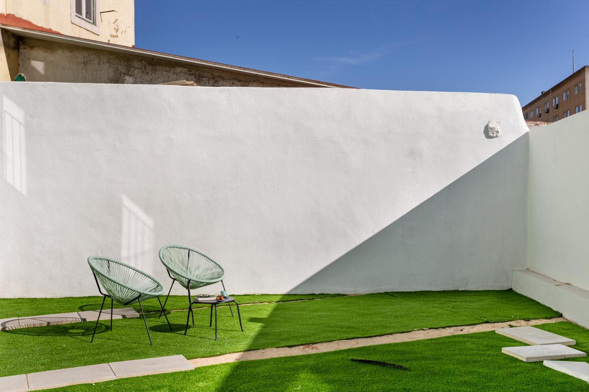Ajuda Charm With Garden Apartment Lissabon